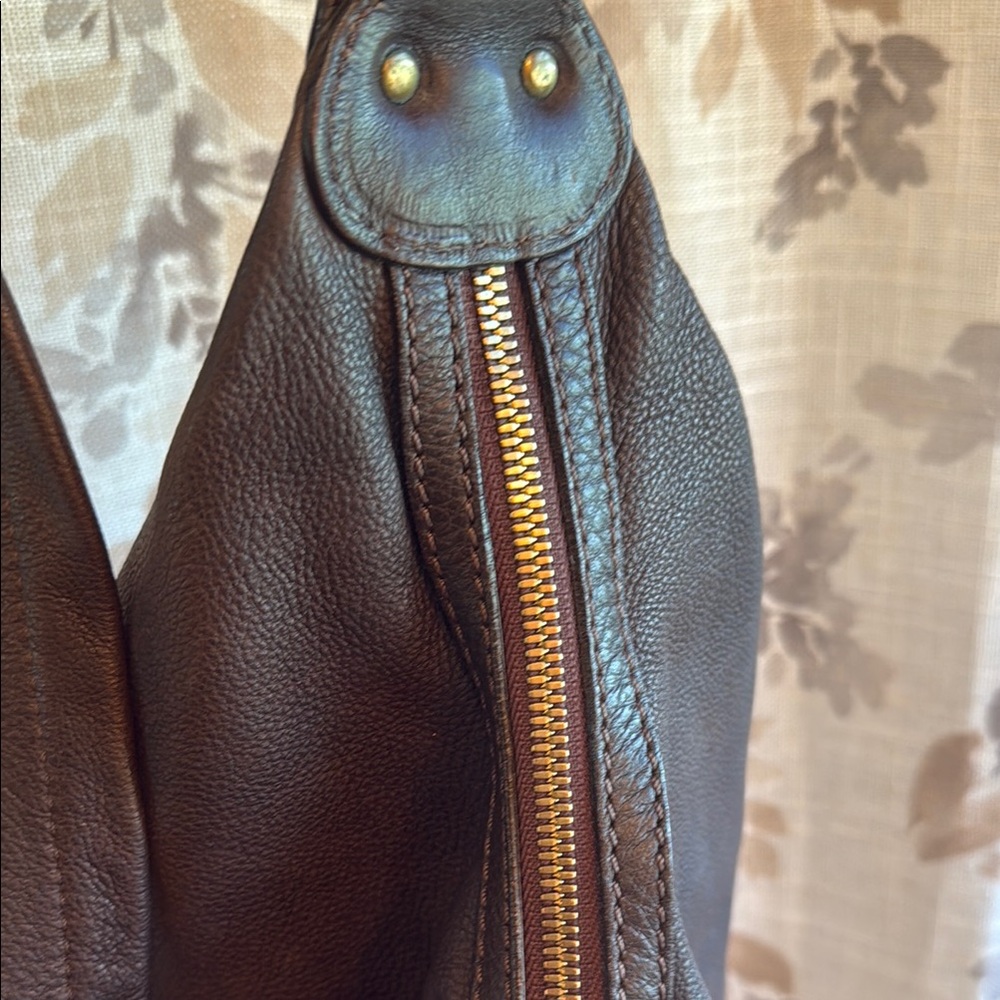 Alviero Martini Gold and Brown Hobo Shoulder Bag - Picture 10 of 14